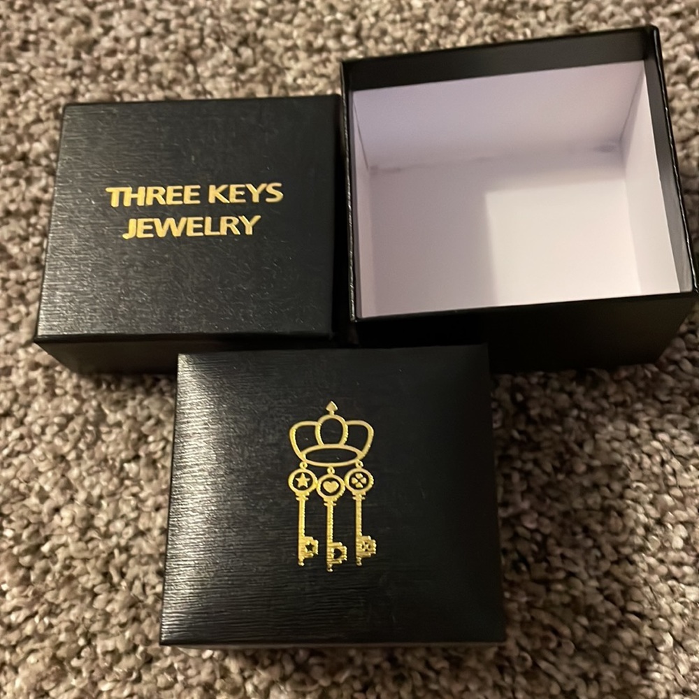 Ring box - Picture 2 of 6